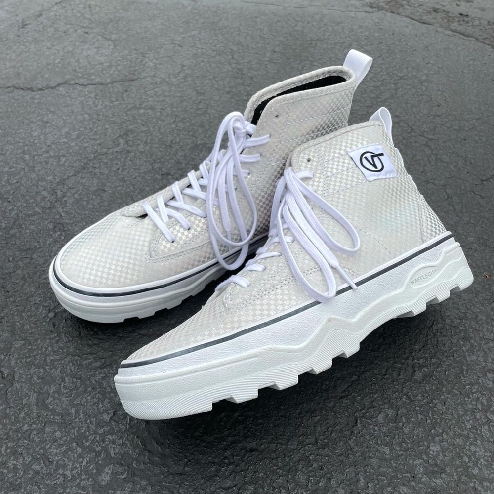Vans Sentry Glory Check Metallic Silver White – NWOB